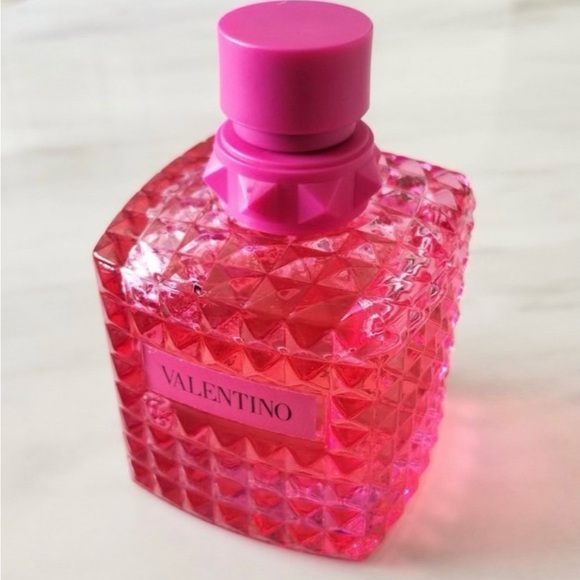 Valentino Donna Born In Roma - Picture 5 of 6